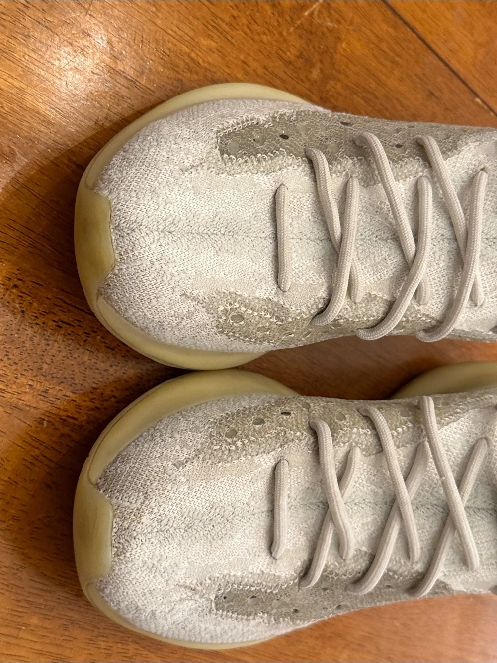 adidas Yeezy Boost 380 Calcite Glow GZ8668 2020 White Gray Primeknit size 9.5